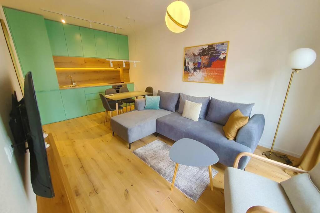 Luxury Green Apartment Πρίστινα Εξωτερικό φωτογραφία