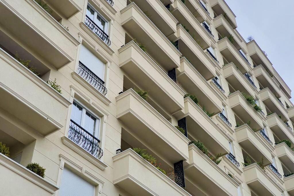 Luxury Green Apartment Πρίστινα Εξωτερικό φωτογραφία
